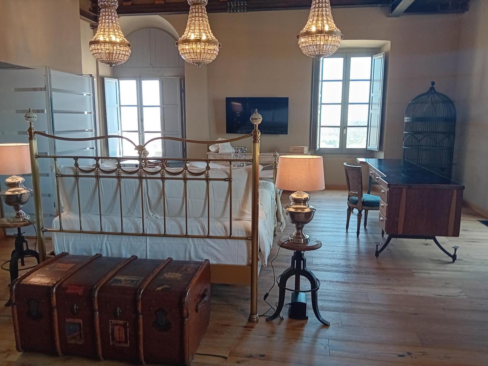 卡利亚里 Palazzo Boyl 1840酒店 外观 照片