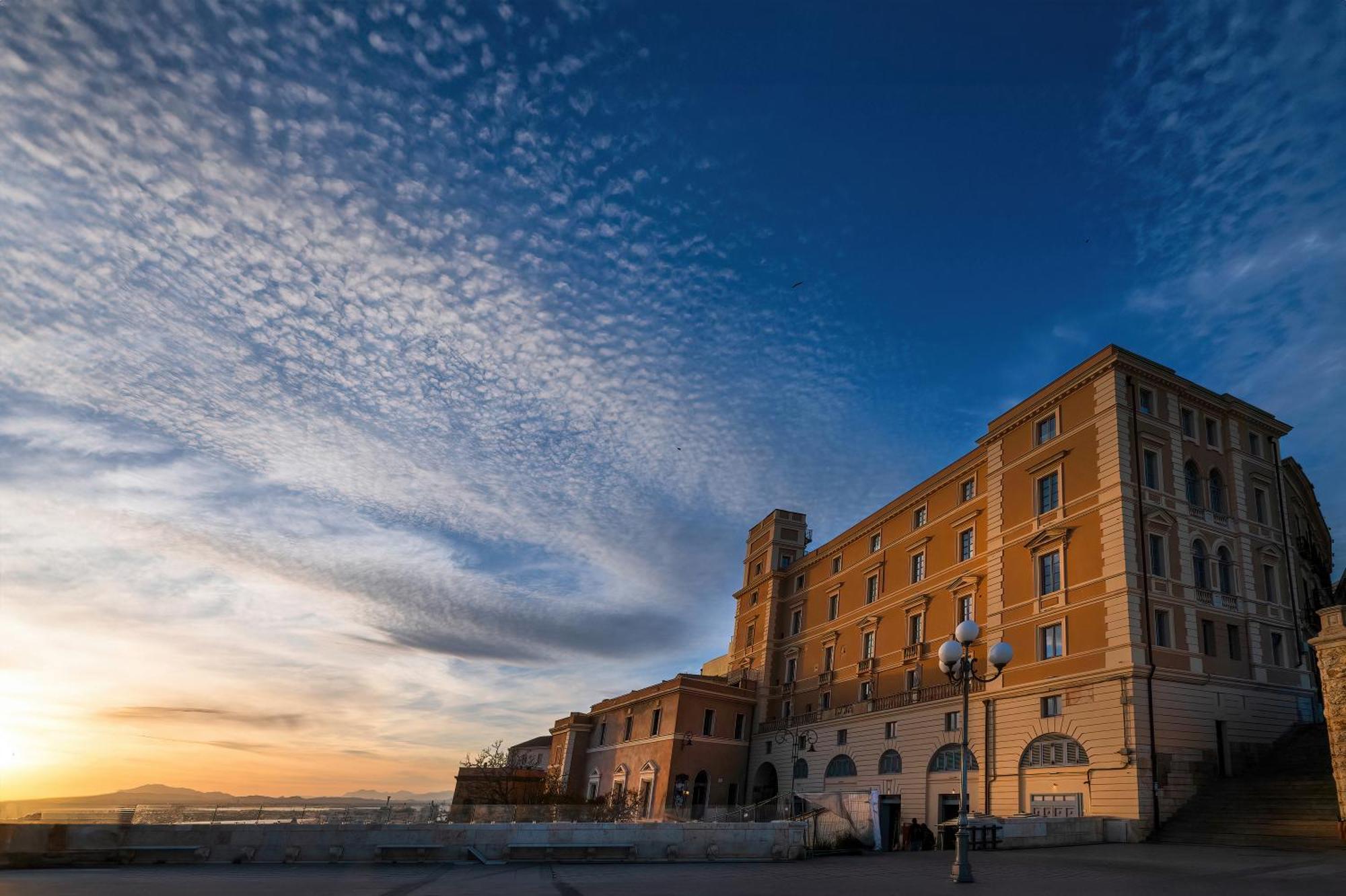 卡利亚里 Palazzo Boyl 1840酒店 外观 照片